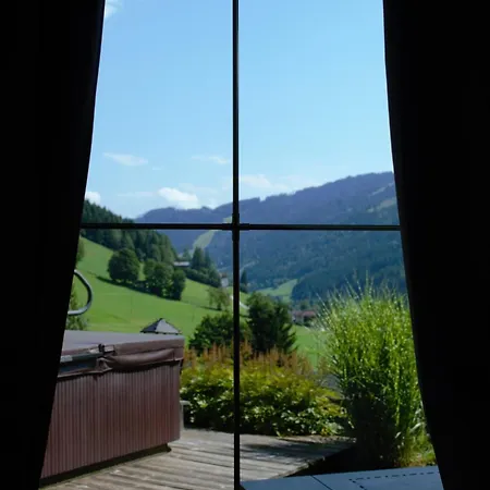Pusteblume Lägenhet Haus (Tyrol)